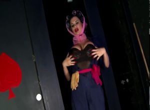 Секс с американкой с бигудями на голове